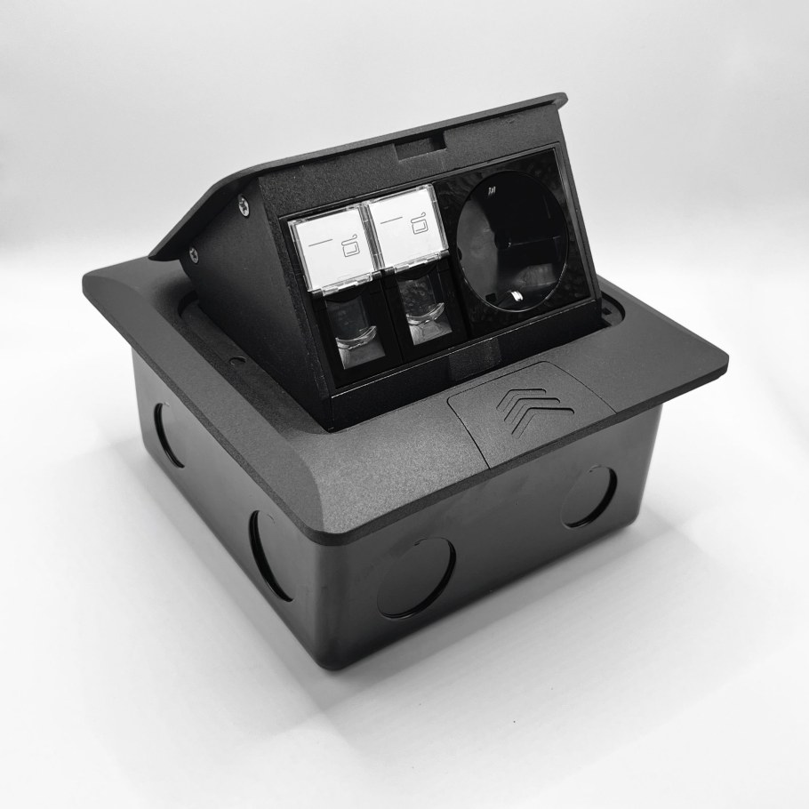 2usb врезная розетка квадратная