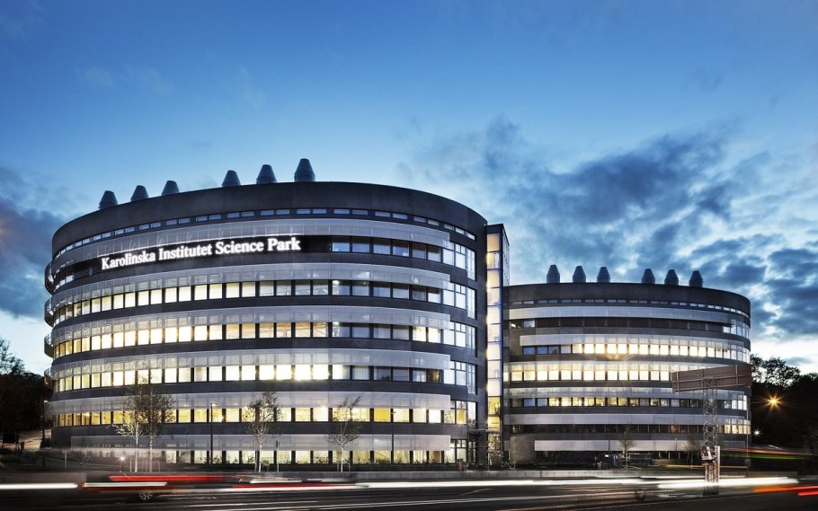 Каролинский институт в Стокгольме