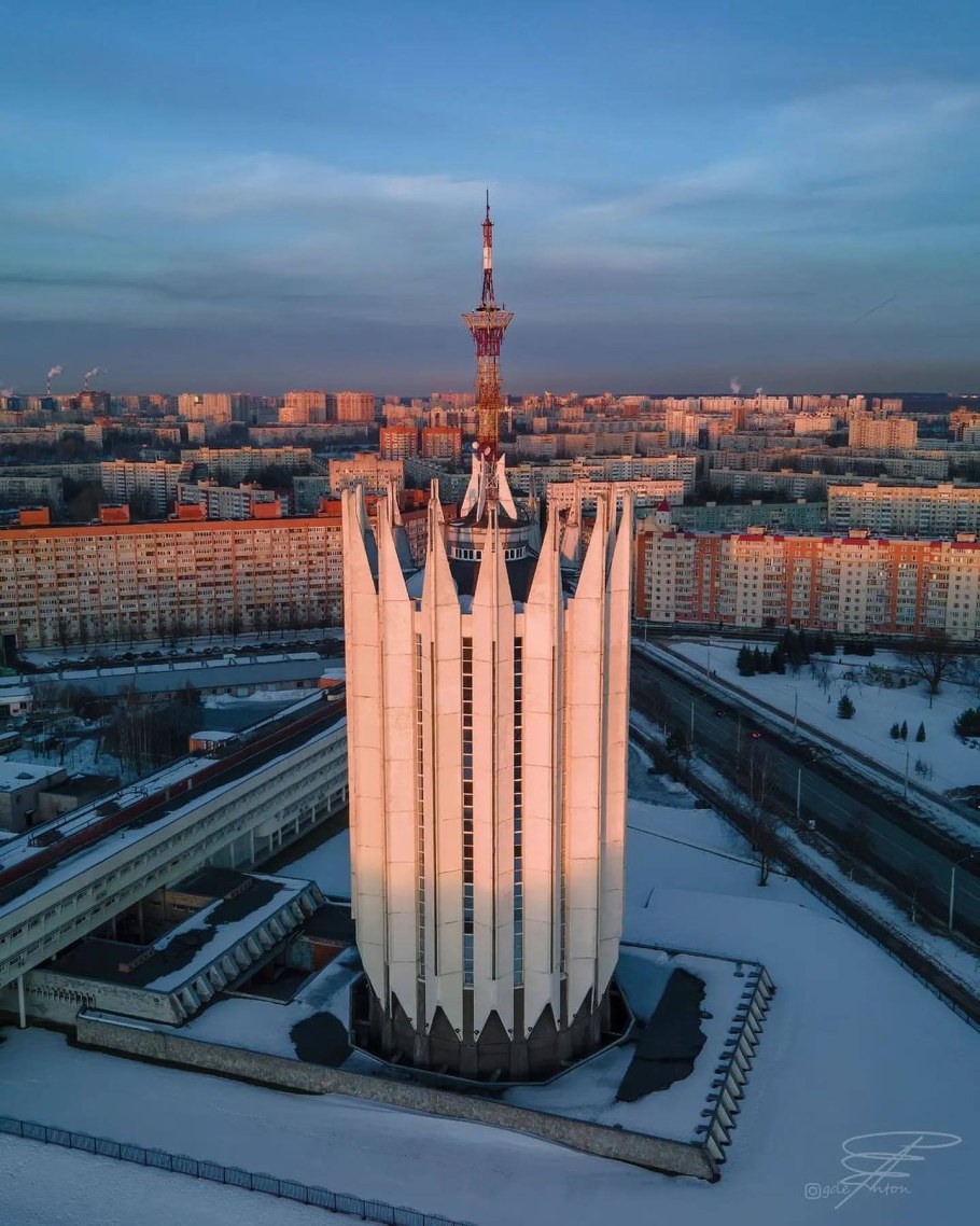 Башня ЦНИИ РТК ночью