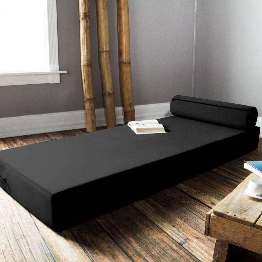 Кровать для сна на полу