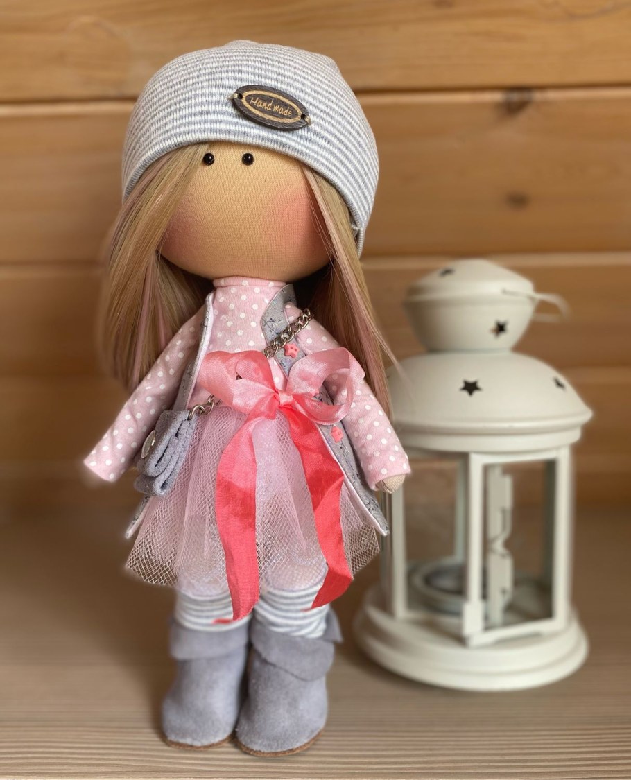 Интерьерная кукла модница