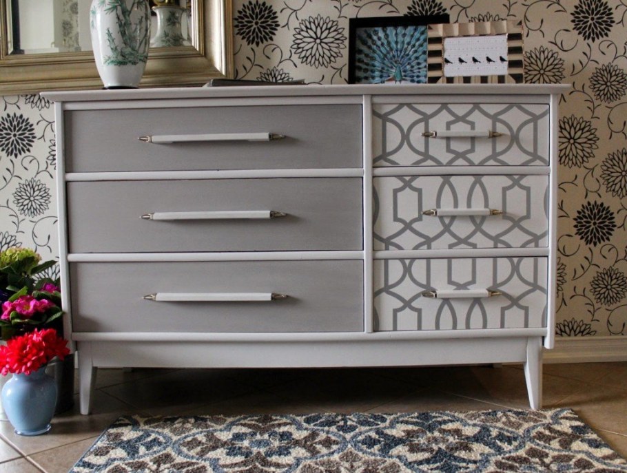 Отреставрированный комод