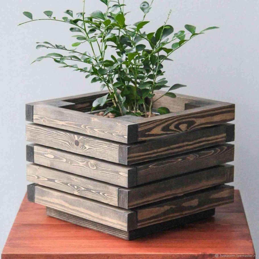 Кашпо деревянное
