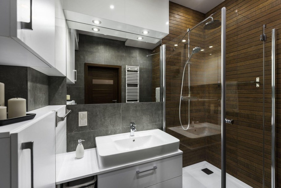 Ванная комната с душевой стильная