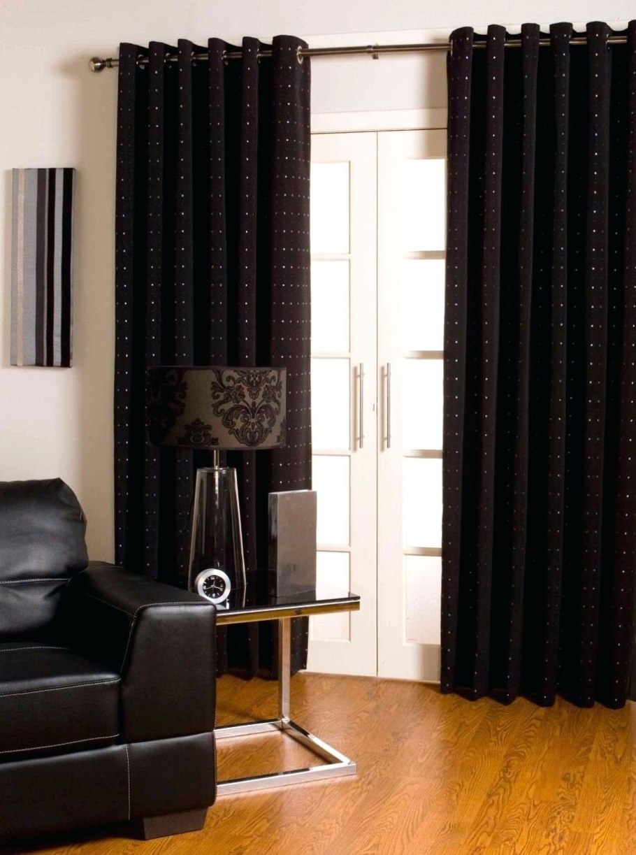 Портьеры в интерьере гостиной