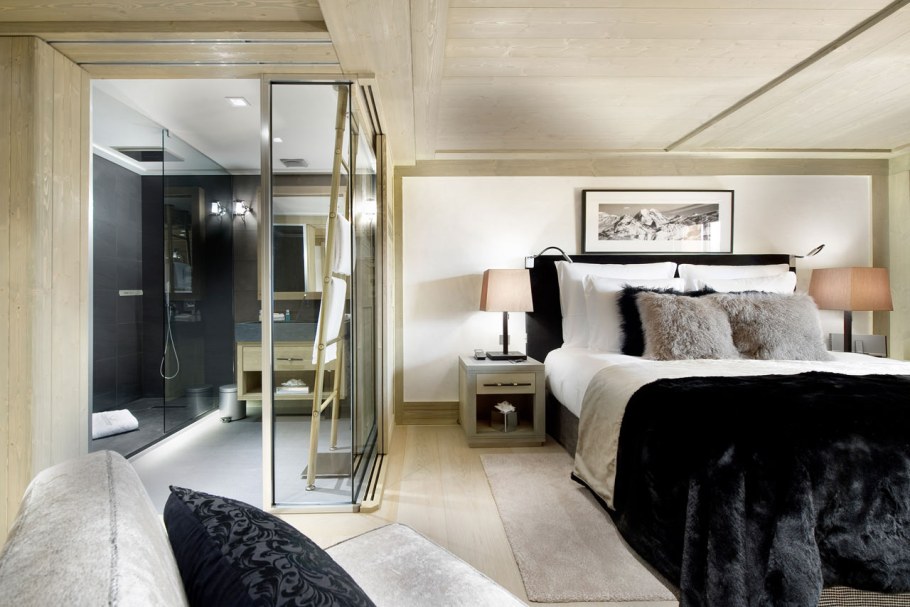 Спальня с ванной и гардеробной