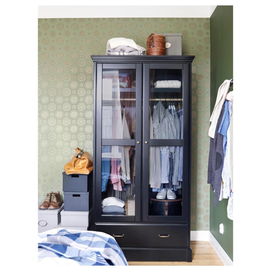 Шкаф платяной икеа УНДРЕДАЛЬ