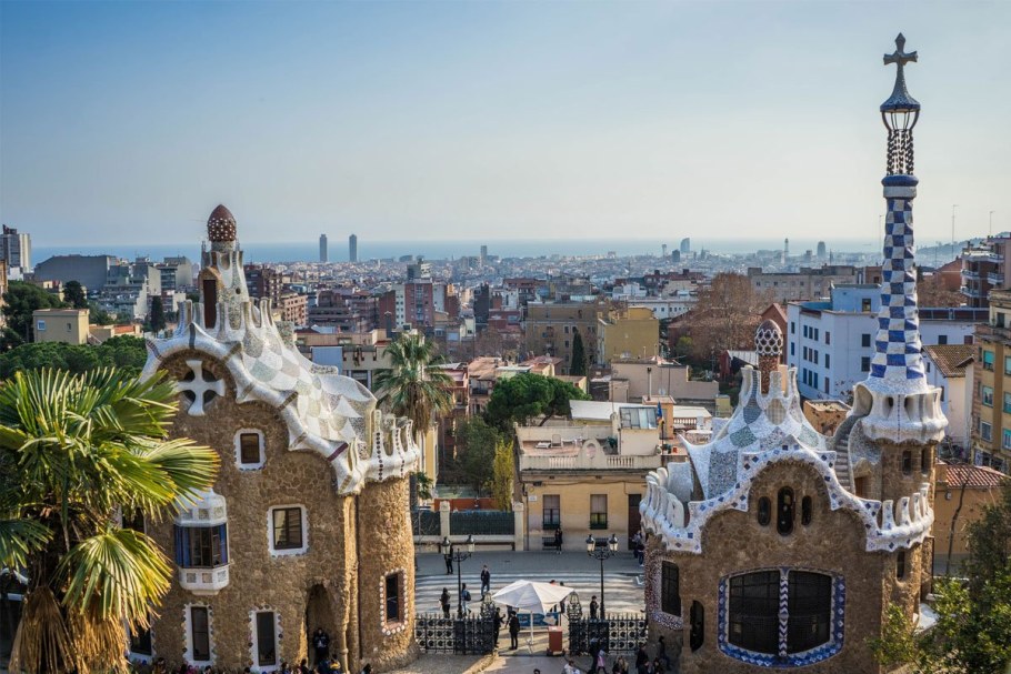 Испания архитектура Барселона парк Гауди