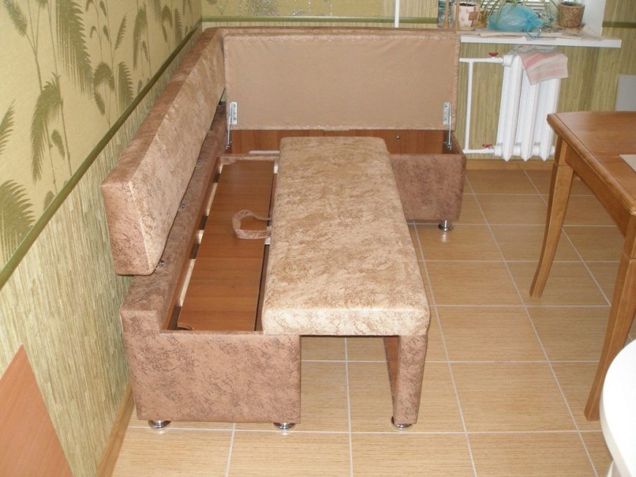 Диванчик угловой раскладной на кухню