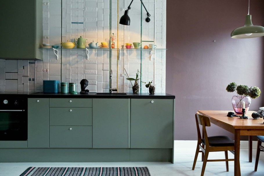 Кухня икеа Калларп бордовая в интерьере