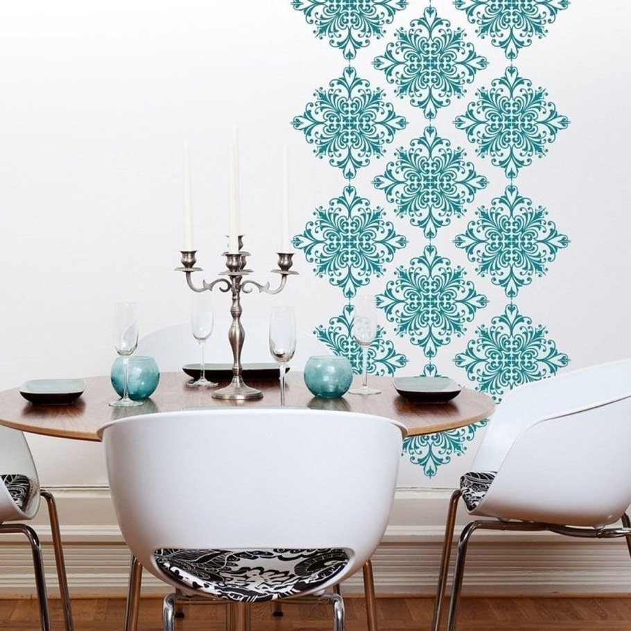 Орнамент на стене