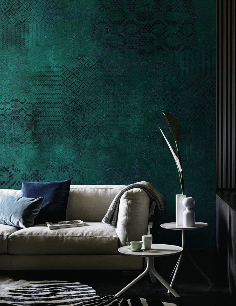 Краска на стенах в интерьере