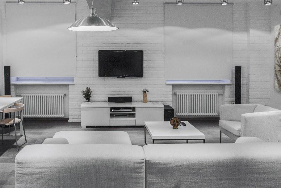 Белый лофт гостиная