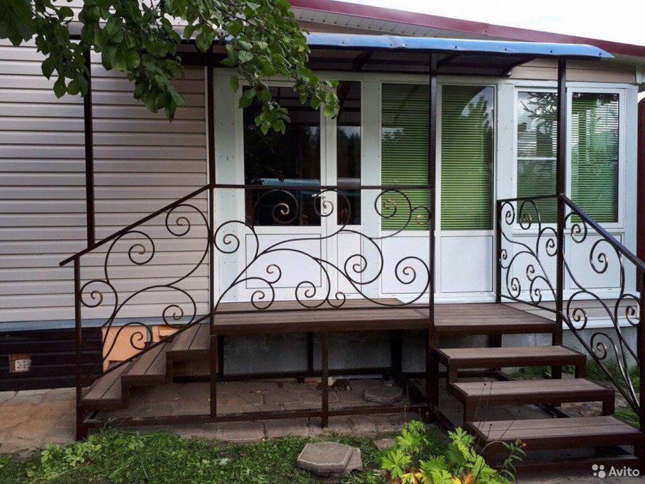 Крыльцо металлическое для частного
