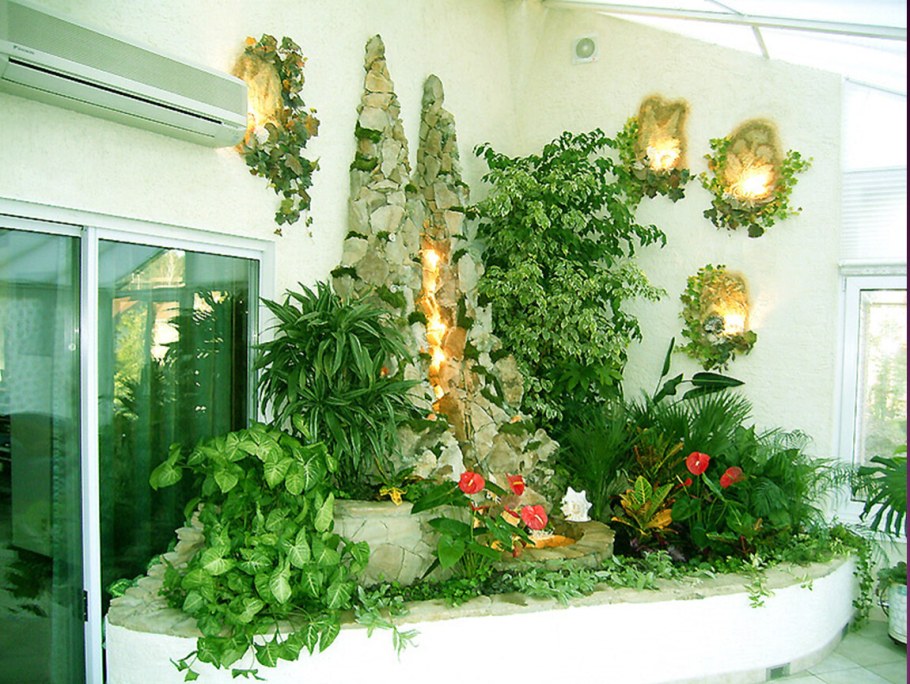 Цветочный уголок в квартире