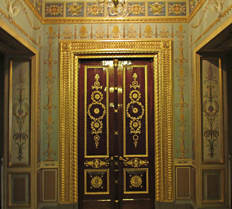 Двери Юсуповского дворца