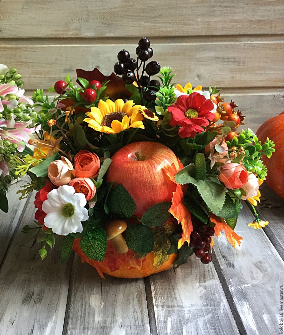 Цветочная композиция в тыкве