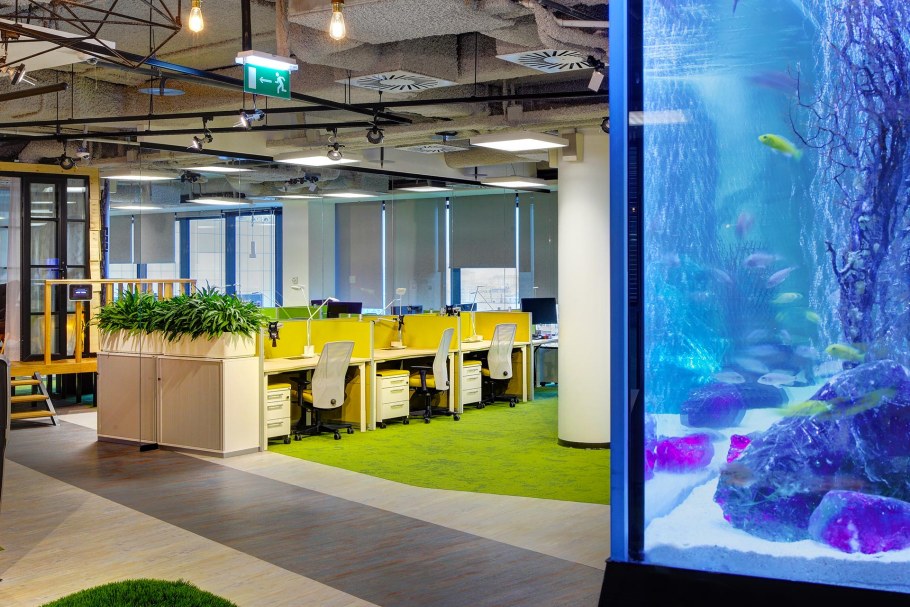 Аквариум в интерьере квартиры