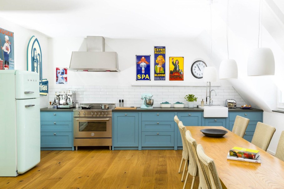 Желто голубая кухня