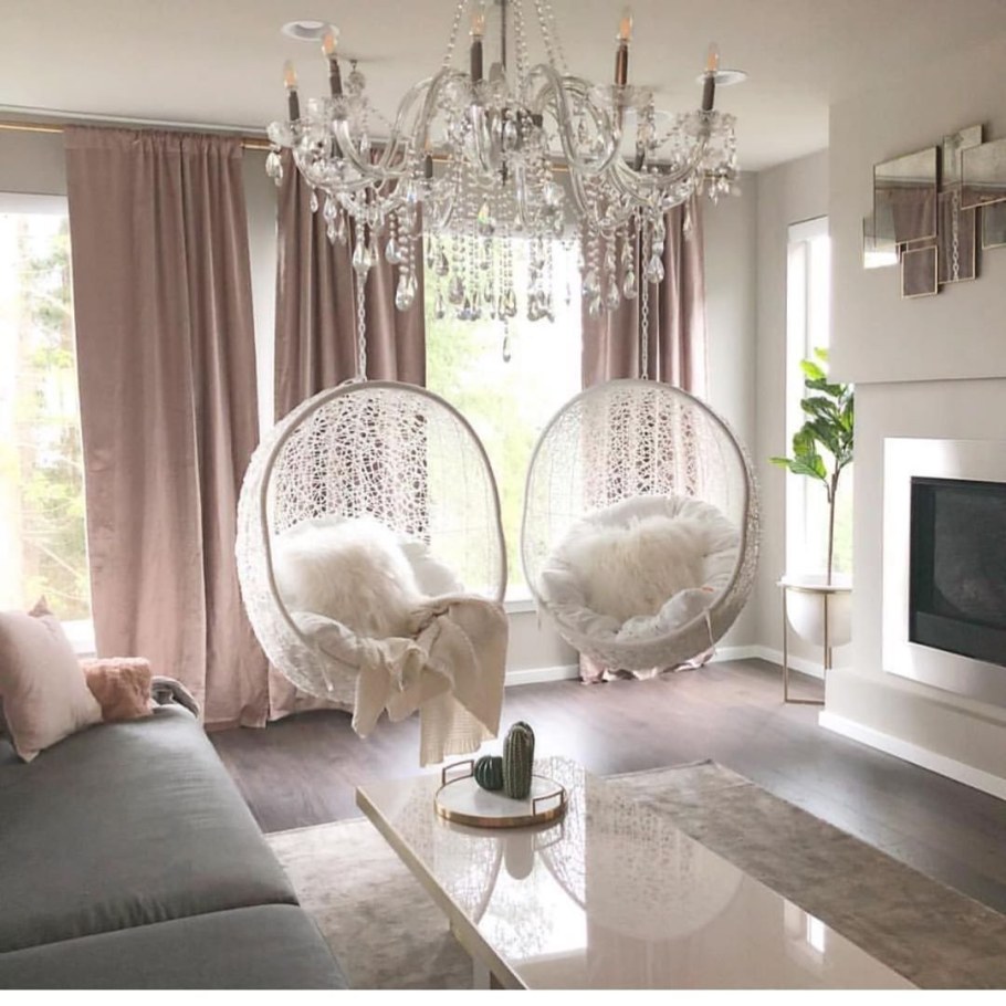 Подвесное кресло в интерьере
