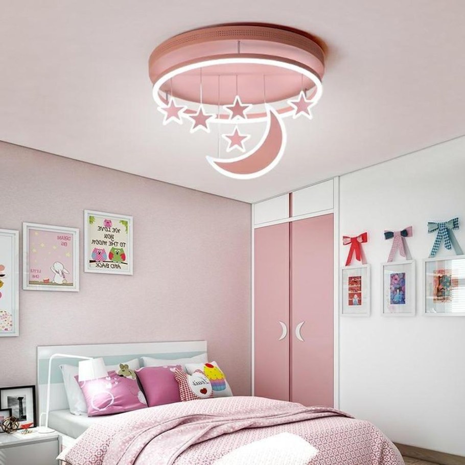 Люстра в комнату для девочки