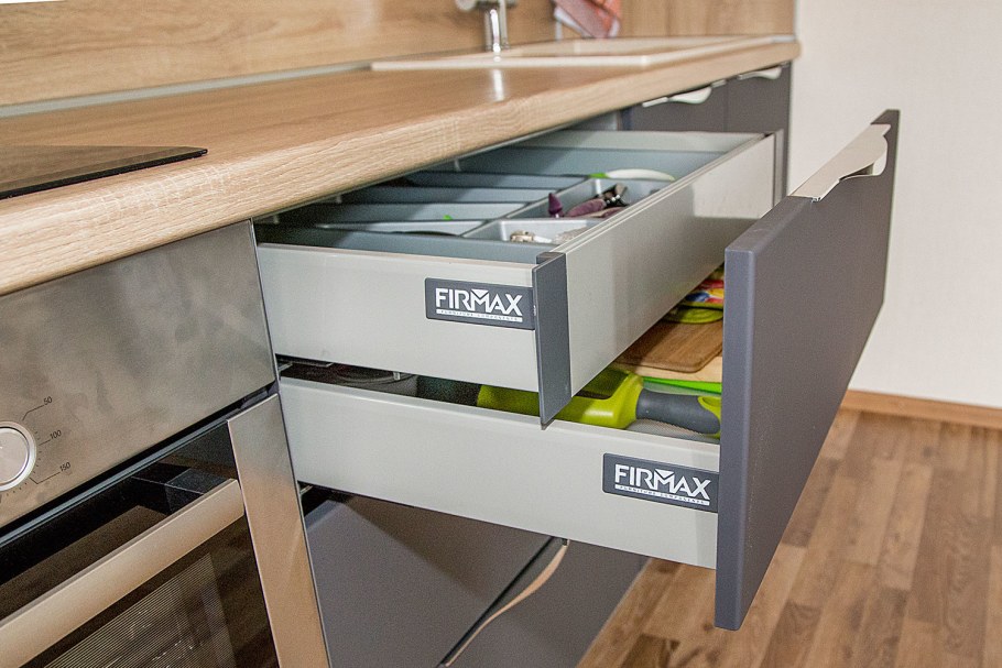 Скрытый выдвижной тандембокс Blum