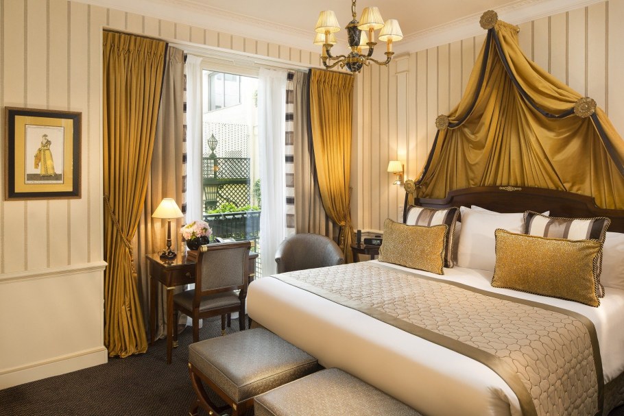 Шторы РЕАЛТЕКС золото-бежевый