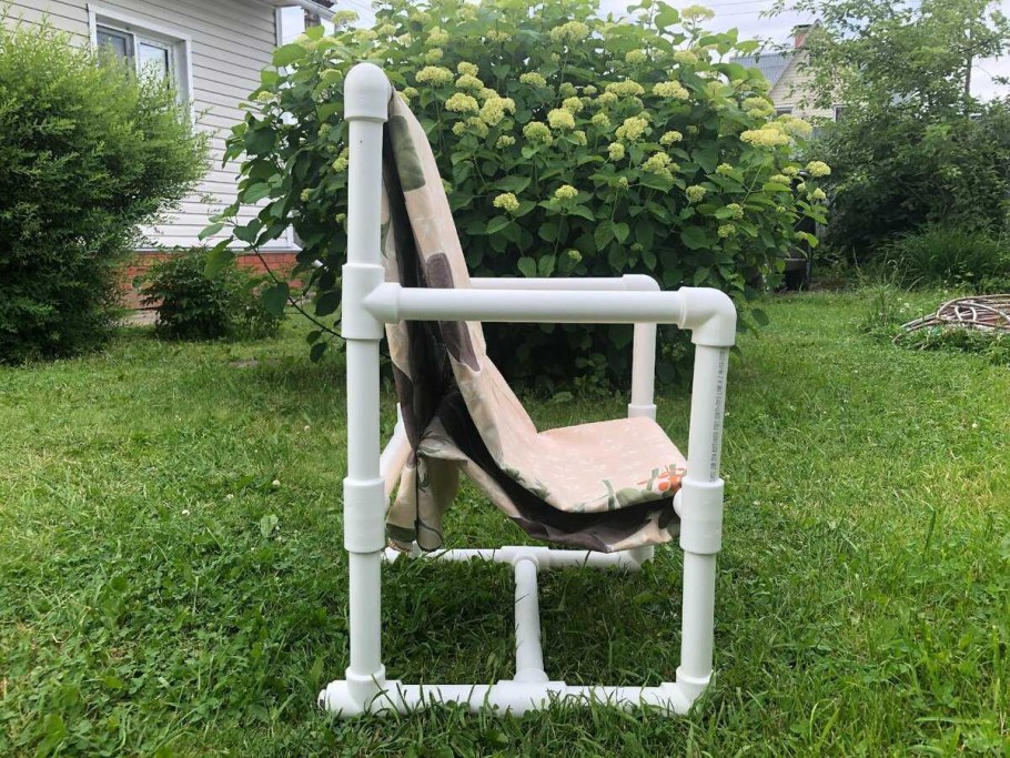 Садовая мебель из пластиковых труб