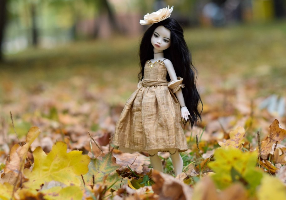 Эта фарфоровая кукла хочет кекс