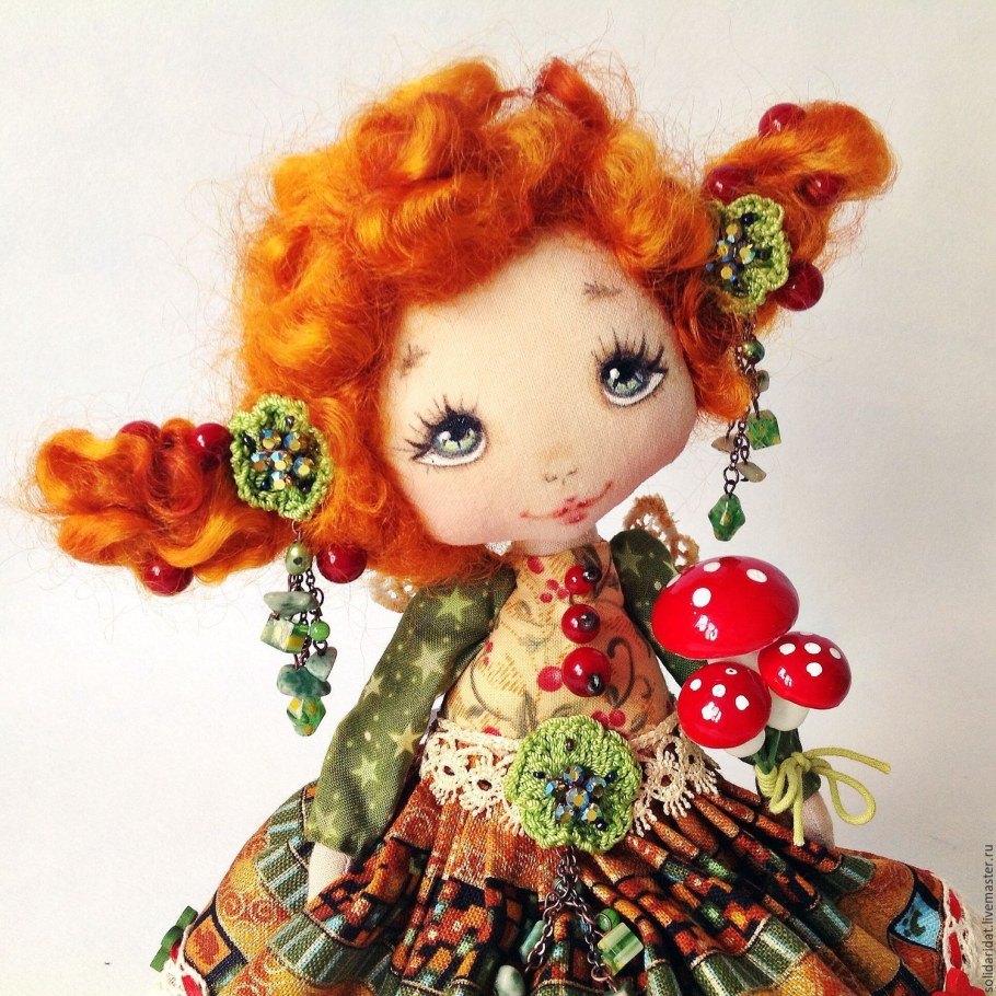 Текстильная кукла осень
