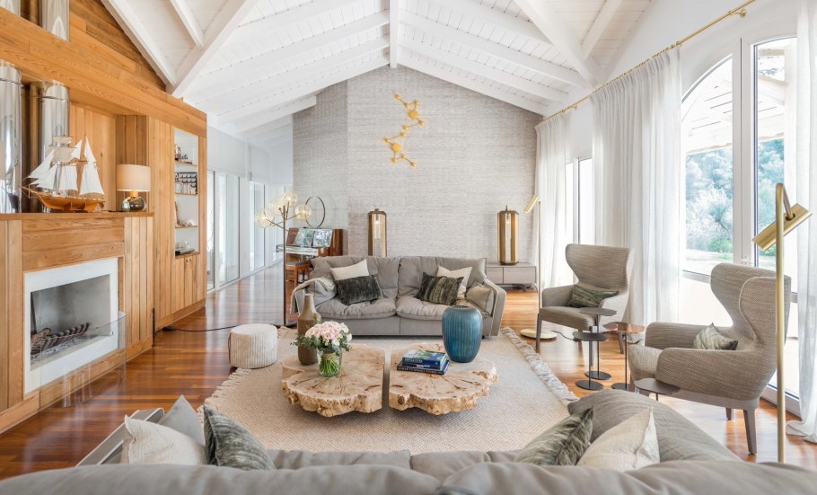 Интерьер в скандинавском стиле в деревянном доме