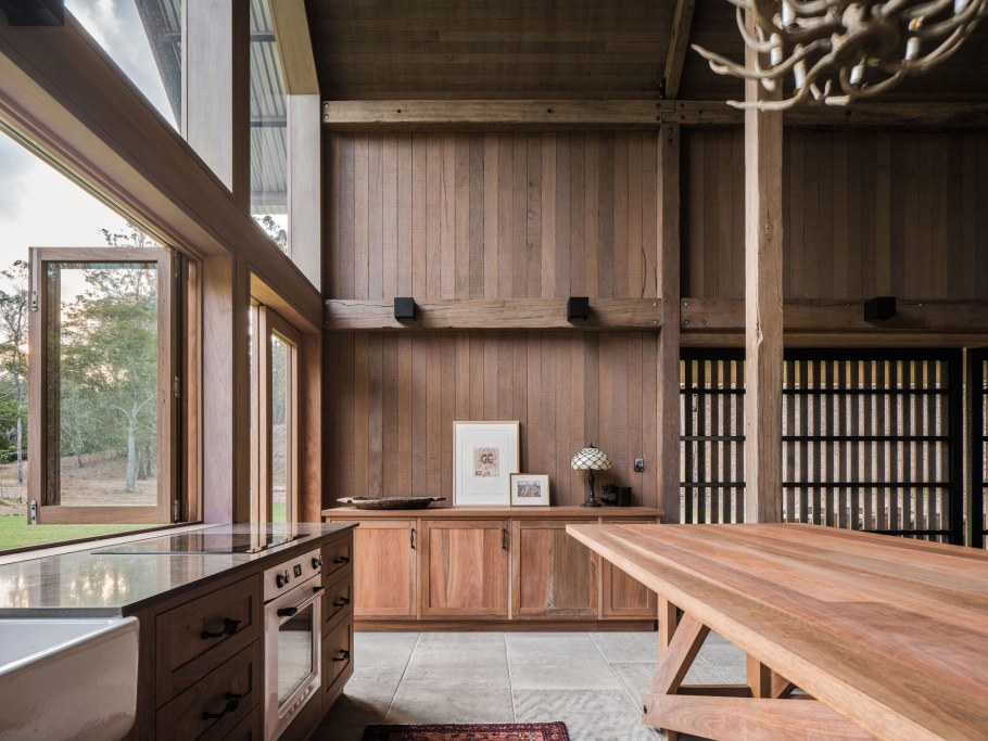 Барнхаус интерьер внутри дома