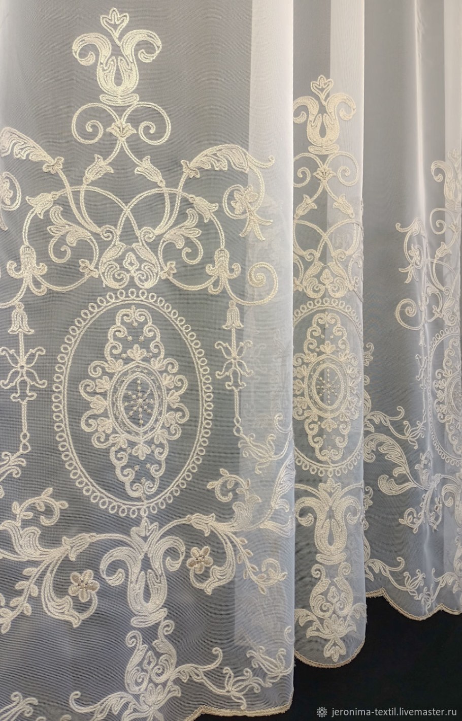 Королевская тюль