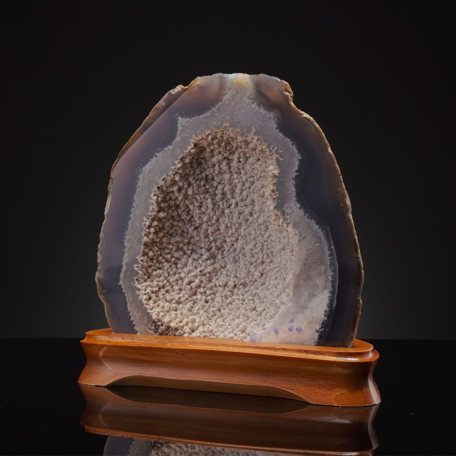 Минерал агат жеода