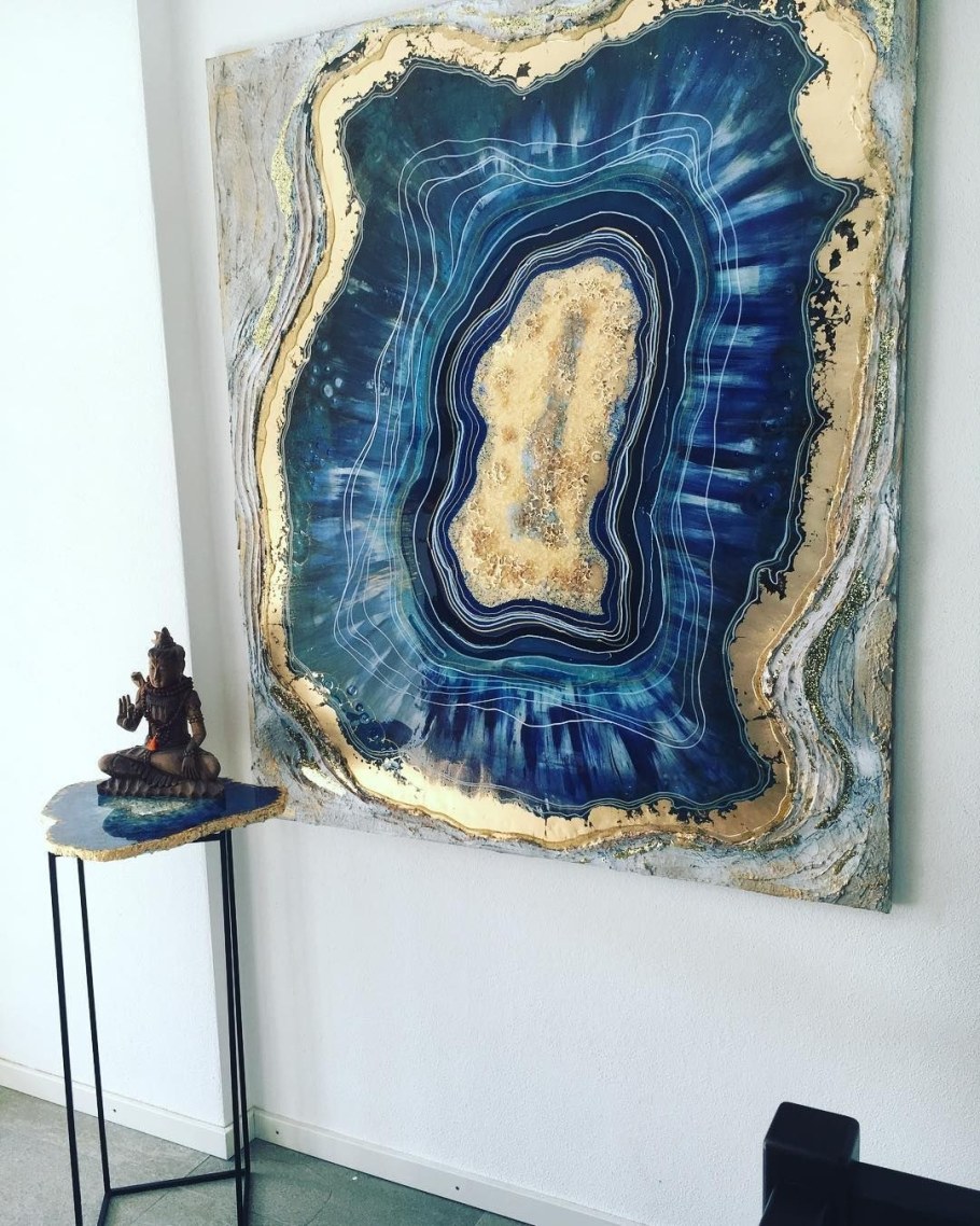 Срез камня жеод