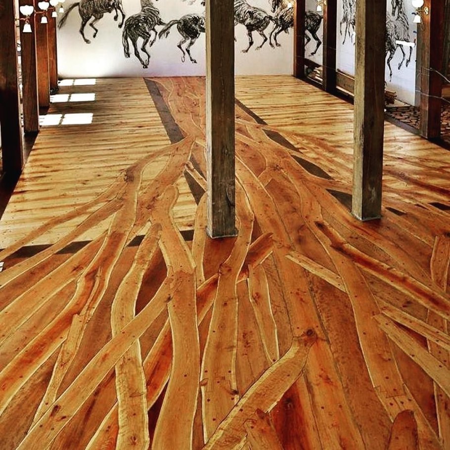 Пол из цельного дерева