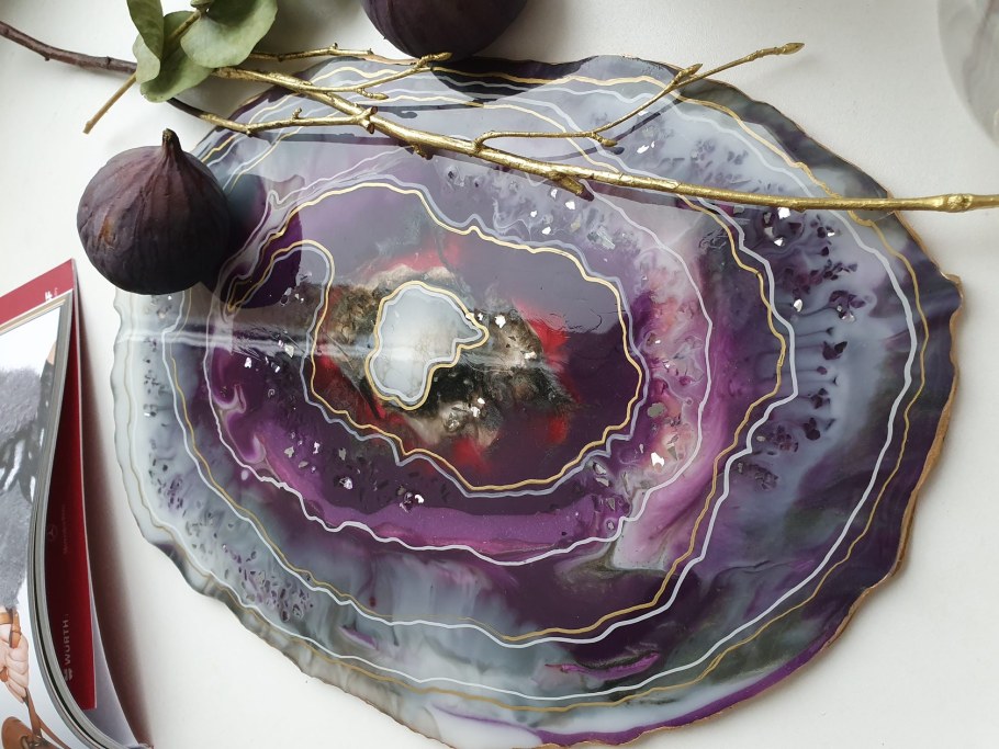 Чароит жеода