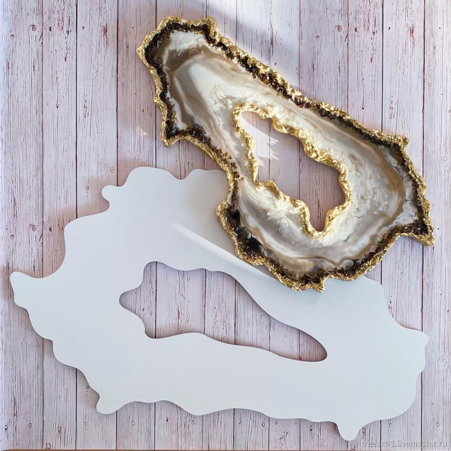 Жеода эпоксидной смолой