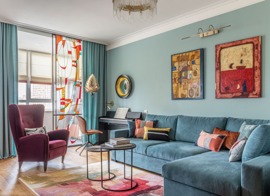 Яркий интерьер