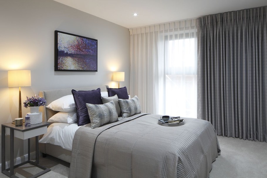 Шторы в спальню в современном стиле 2021