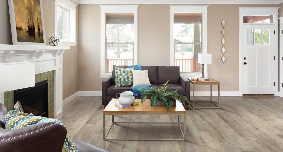 Светлый пол в интерьере