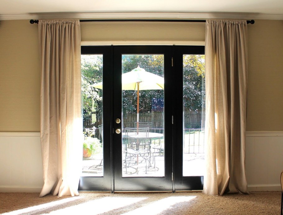 Шторы на французское окно