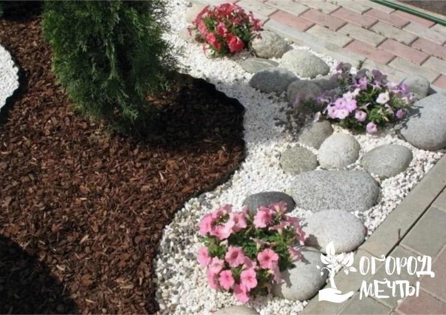 Мульчирование щебенкой
