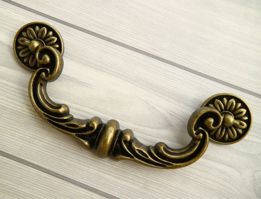 Фурнитура для комода бронзовая
