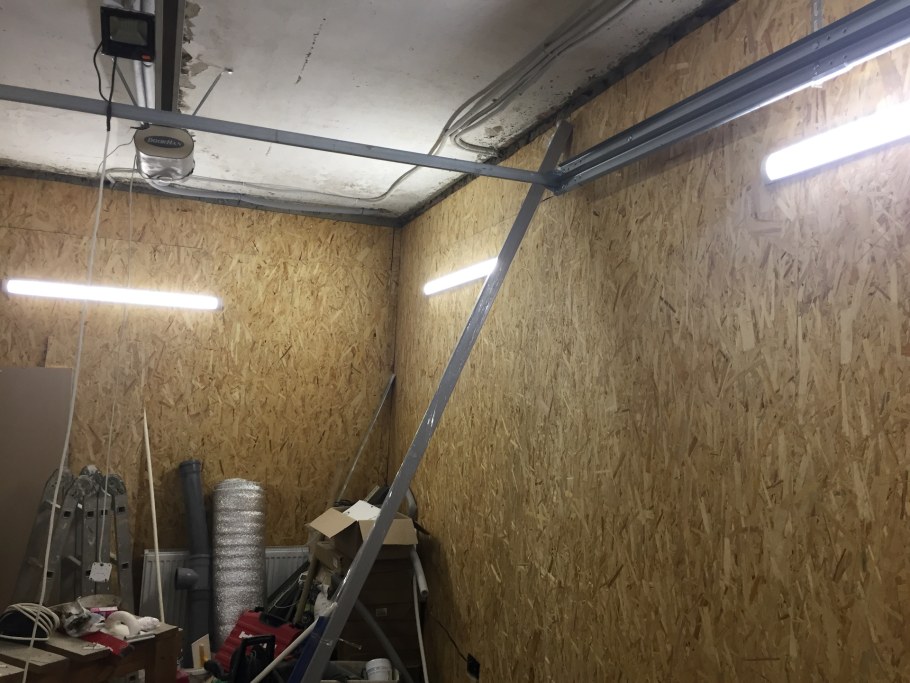 Отделка гаража OSB