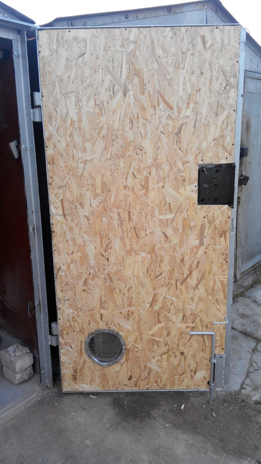 Дверь из ОСП