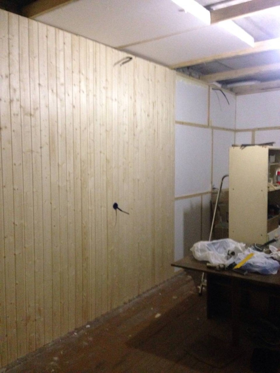 Гараж обшитый вагонкой