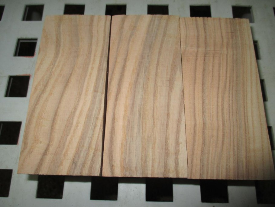 Ясень Айлант