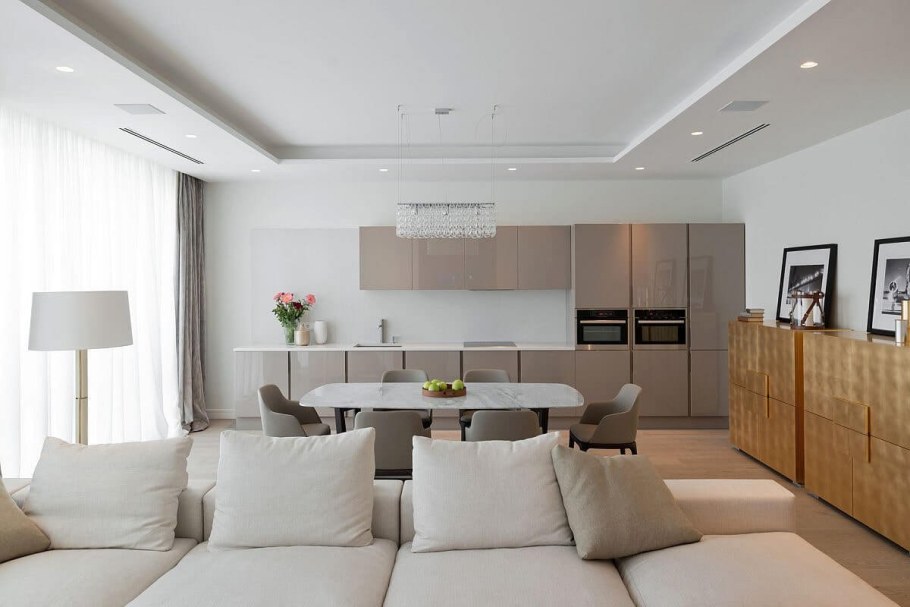 Современный светлый интерьер