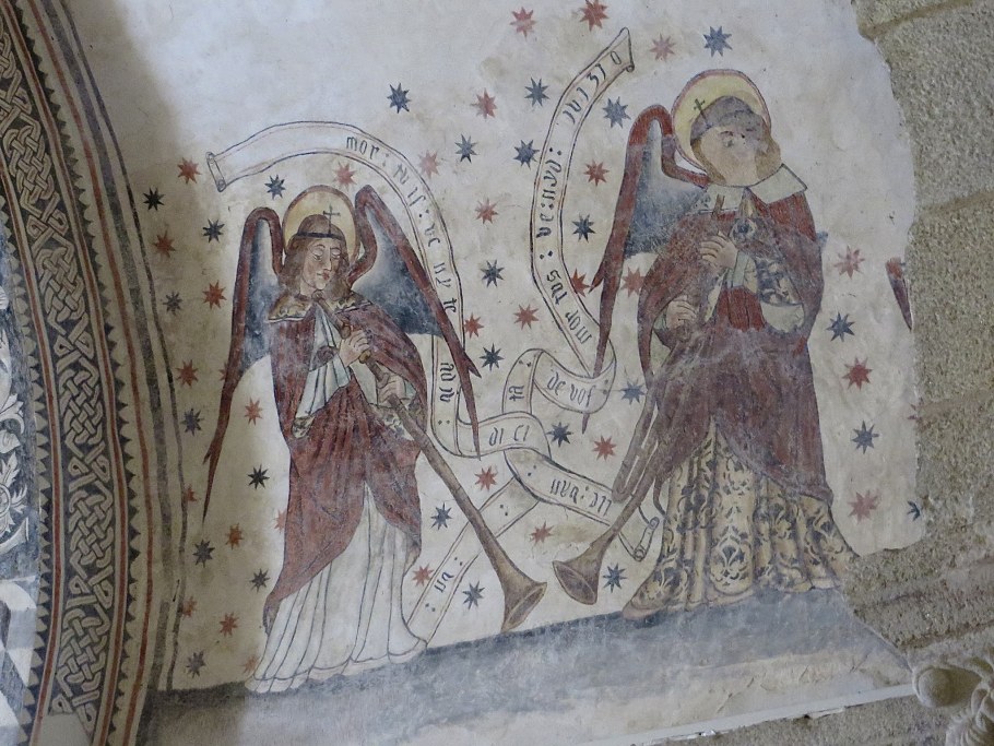 Летящий ангел фреска